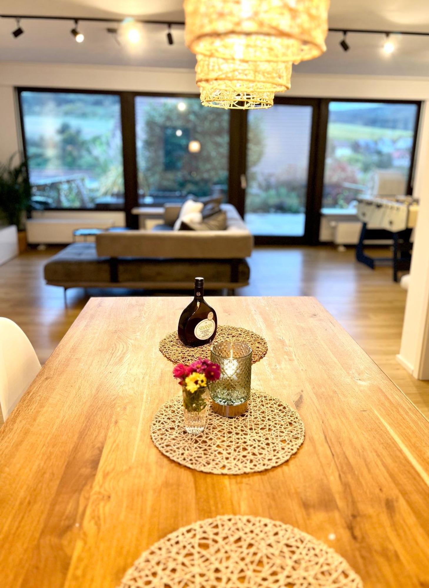 Ferienhaus Weinbergblick - Nahe Wuerzburg - 2 Schlafzimmer - Familienfreundlich - Terrasse Unterleinach Dış mekan fotoğraf